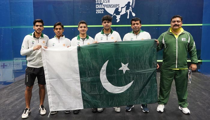 Pakistans team in World Juniors Team Squash Championship. — Photo by author