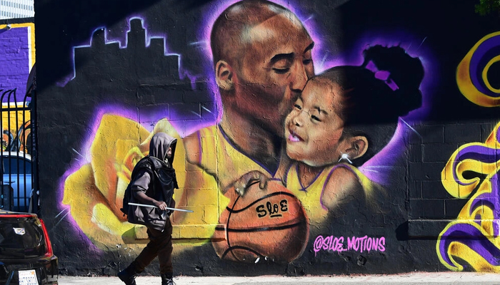 Janda Kobe Bryant mengatakan dia khawatir foto kecelakaan fatal akan menyebar