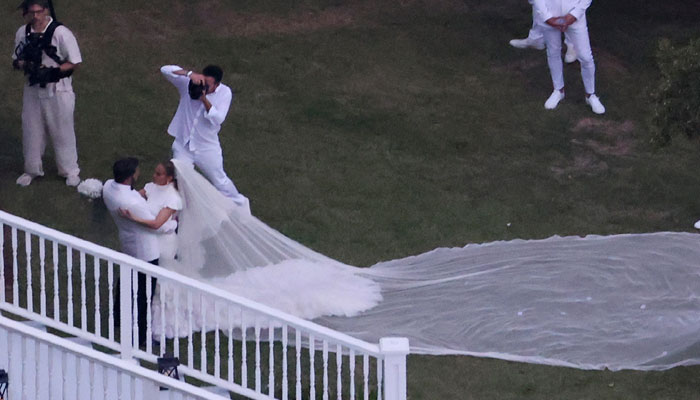 All About Jennifer Lopez, Ben Affleck’s ‘very romantic & classic’ Georgia wedding
