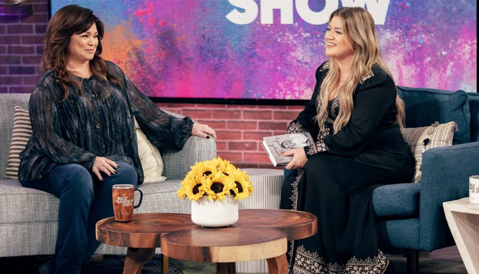 Kelly Clarkson, Valerie Bertinelli dish on struggling with body image: Video