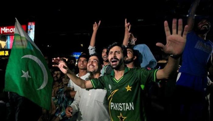 Pakistani cricket fans cheer as they watch on screen the Champions Trophy finals between India and Pakistan at Londons The Oval, in Islamabad, Pakistan June 18, 2017. — Reuters/File