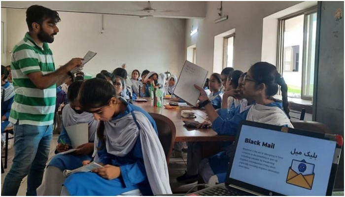 TikTok, Zindagi Trust initiate digital safety workshops in govt schools - Vimarsana News