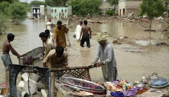 بلوچستان میں شدید بارشوں کے باعث سیلاب کے باعث 500 افراد پھنسے ہوئے ہیں۔