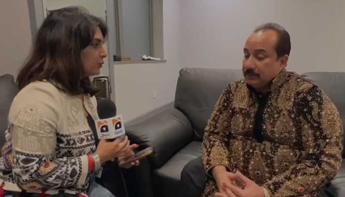 Rahat Fateh Ali Khan urges artists to hold fundraisers for flood victims in Pakistan