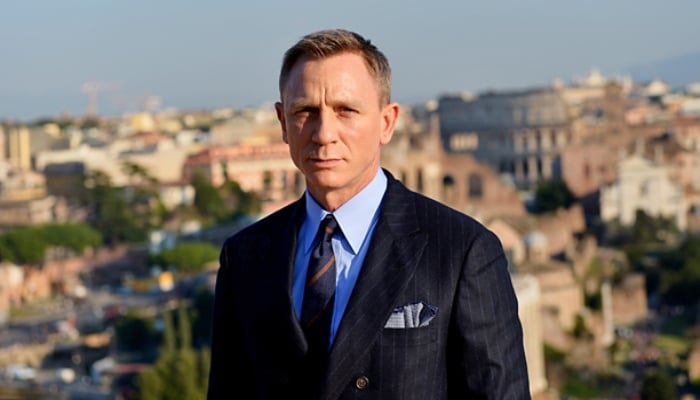 Daniel Craig supports Ukraine, says it is ‘unbelievable’ to see use of cluster bombs