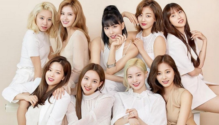 TWICEs Between 1 & 2 just came out and it is already expected to land in the top 3 on Billboard 200