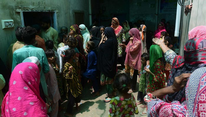 Devastating floods in Pakistan and people's menstrual woes - Vimarsana News
