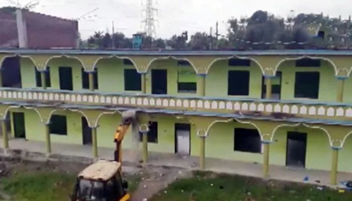 Madrasah di India Diruntuhkan Karena Diduga Berhubungan dengan Al-Qaidah