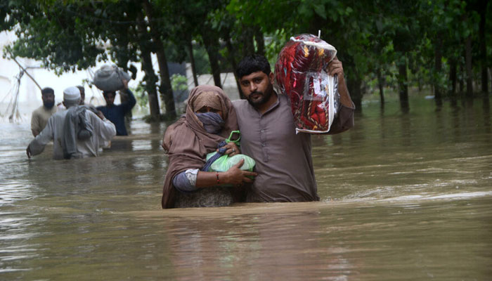 The UK announces a total of£16.5 million in aid for the flood victims in Pakistan. Twitter
