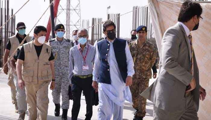 PTI Chairman Imran Khan visiting the construction site of the Shaukat Khanum Memorial Trust (SKMT) Hospital in Karachi on April 18, 2021. — Photo courtesy Twitter/ImranKhanPTI