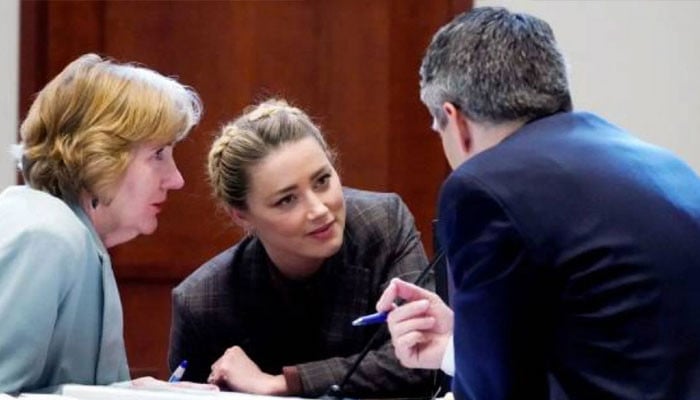 amber-heard-s-lawyer-questioning-life-choices