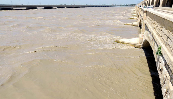 سندھ میں سیلاب سے مزید 22 افراد جاں بحق  مرنے والوں کی تعداد 492 ہوگئی