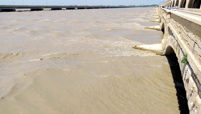 High level of water at the Indus River at the Sukkur Barrage on September 3, 2022. PPI