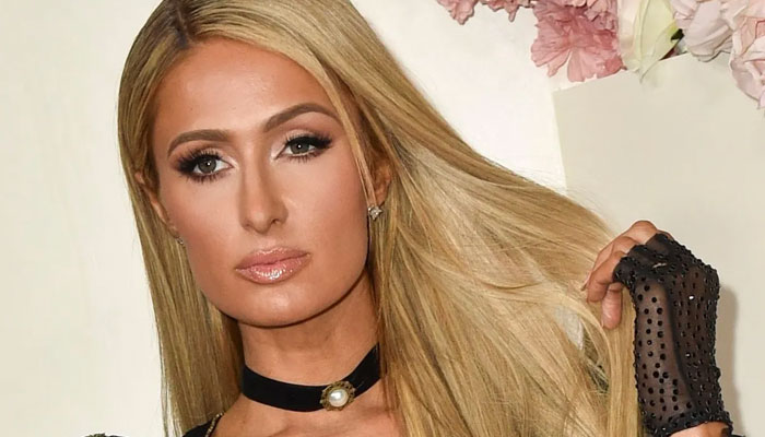 Paris Hilton Arrives at Burning Man In Dazzling outfit