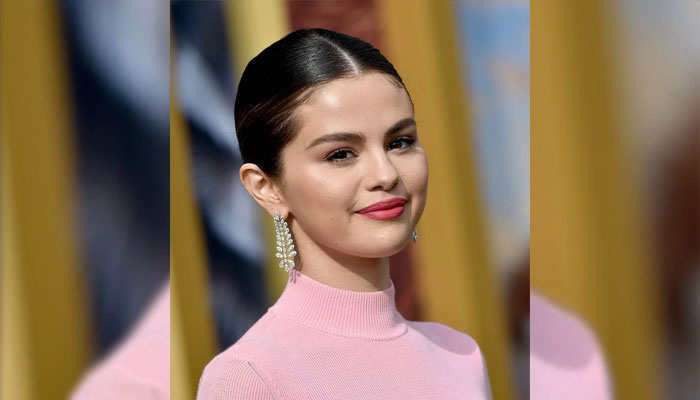 Selena Gomez menggoda film dokumenter ‘unik mentah dan intim’
