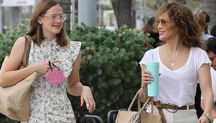 Jennifer Lopez dovedește legătura cu fiica vitregă Violet Affleck