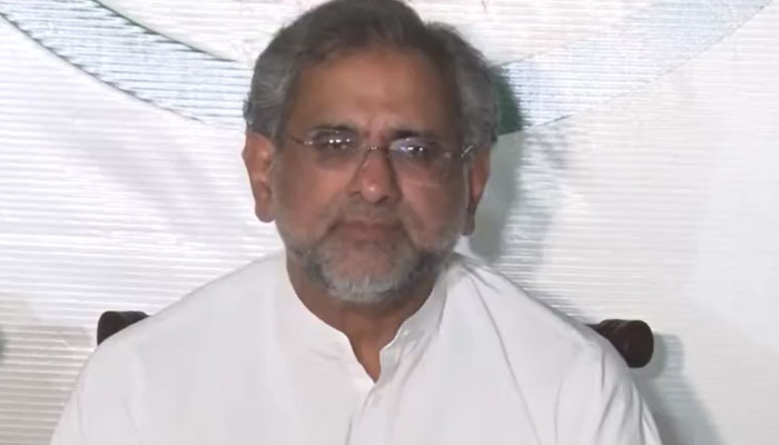 PML-N leader Shahid Khaqan Abbasi slammed Imran Khan over the army chief appointment remarks. File photo