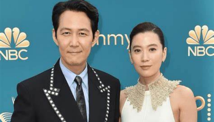 Lee Jung Jaes girlfriend takes limelight of Emmy Awards 2022