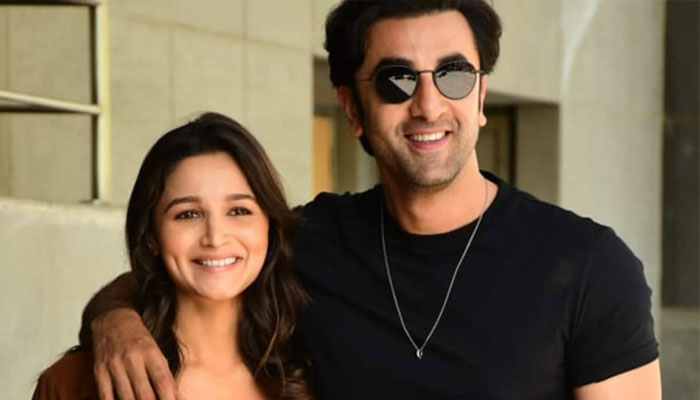 Alia Bhatt reveals her reaction after watching Ranbir Kapoor first time onscreen