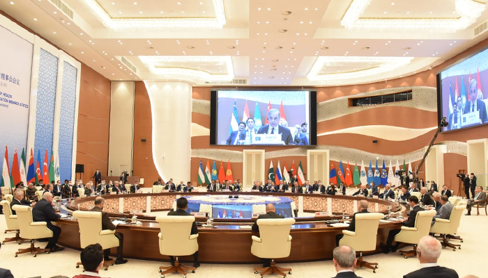 Prime Minister Shahbaz Sharif addresses the Council of Heads of State of the Shanghai Cooperation Organizations in Samarkand, Uzbekistan on September 16, 2022.  - Prime Minister's Office