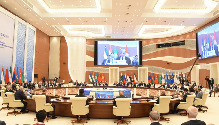 Prime Minister Shehbaz Sharif addresses the Shanghai Cooperation Organisations Council of Heads of State in Samarkand, Uzbekistan, on September 16, 2022. — PM Office