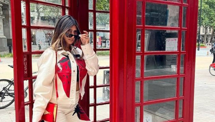 Mia Khalifa calls dead Queen as old as Magna Carta, tired of London traffic