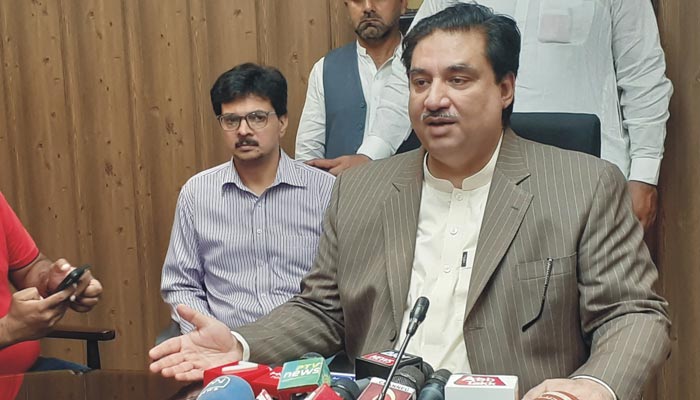 Energy Minister Khurram Dastagir addressing a press conference in Gujranwala on September 17, 2022. — Twitter