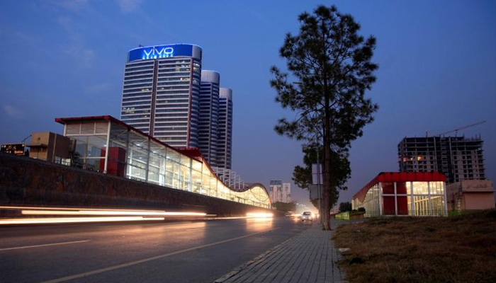 Vehicles run past the Centaurus mall in Islamabad, Pakistan November 23, 2017.  — Reuters