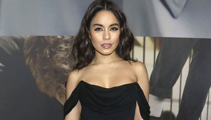 Vanessa Hudgens throwbacks to the ’90s with this look