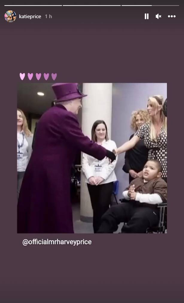 Katie Price reflects on meeting Queen Elizabeth II: Photo