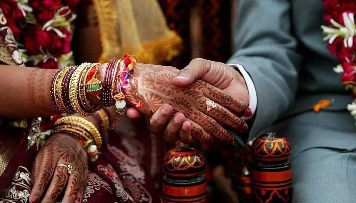 Iklan perkawinan melarang ‘insinyur perangkat lunak’ mengirim proposal