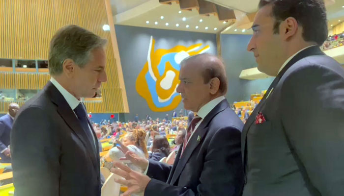 PM Shehbaz meeting US Secretary of State Antony Blinkenon the sidelines of the 77th session of the United Nations General Assembly. Screengrab of a Twitter video. Twitter/PakPMO