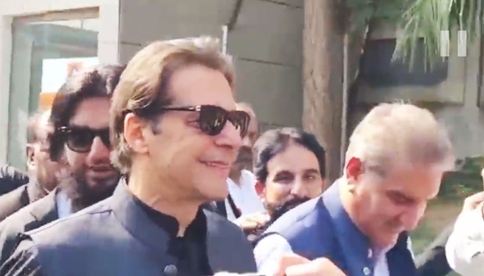 Imran Khan arrives at Islamabad High Court. — Screengrab/Twitter