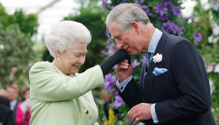 Queen knows throne is in safest hands with Charles, wants 15-year Kingship: Psychic