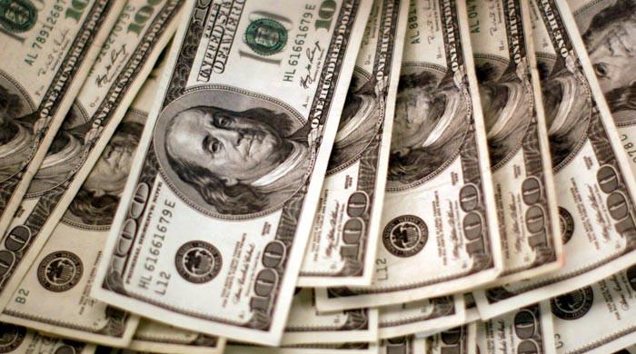 Pakistan’s foreign exchange reserves continue to decline unabated  