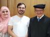 Judge Caprio becomes 'honorary Pakistani' after gift from Pakistani couple