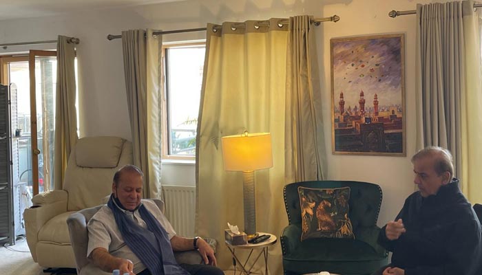 (L to R) PML-N Supremo Nawaz Sharif and Prime Minister Shehbaz Sharif are seen holding a meeting in London, the United Kingdom in this picture. — Photo by author