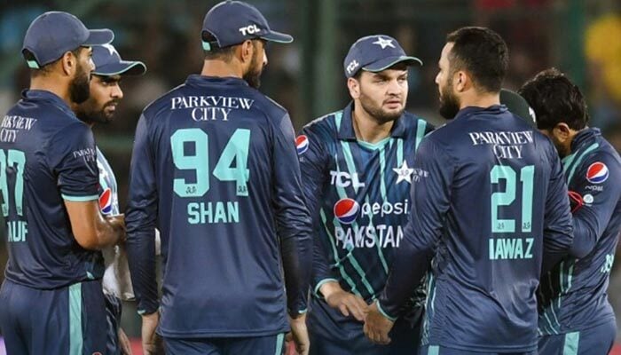 Pakistan team gather in the field after winning the fourth T20I against England. — PCB/Twitter/TheRealPCB