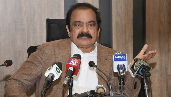Federal Minister for Interior Rana Sanaullah addressing a press conference in Islamabad, on August 21, 2022. — APP/File