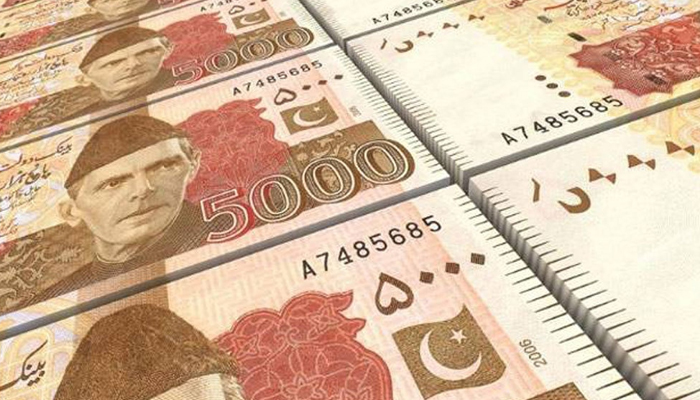 Rs5,000 bank notes can be seen in this Twitter file image.