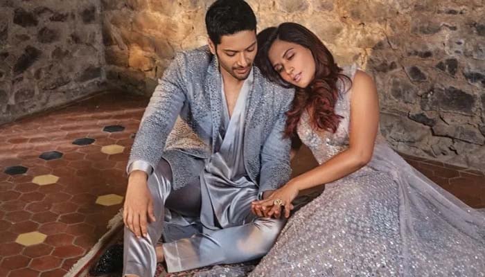 RIcha Chadha and Ali Fazal ditches the no-phone policy at their wedding