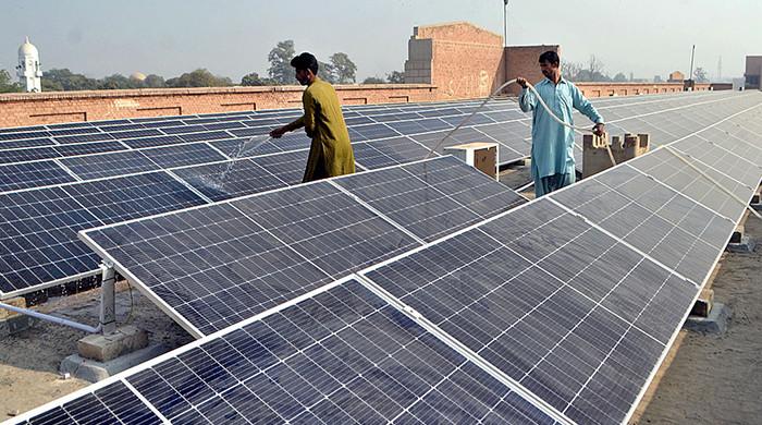 NEPRA plans on curtailing rooftop solar customers’ perks