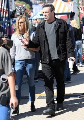 Jennifer Aniston wows fans in grey knit sweater and jeans on sets of ‘The Morning Show’