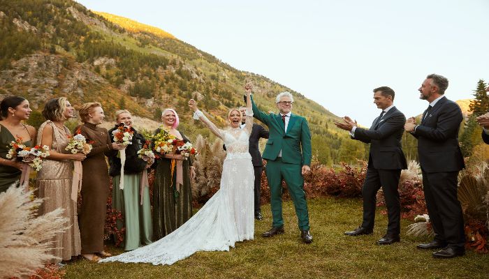 James Gunn, Jennifer Holland tie the knot