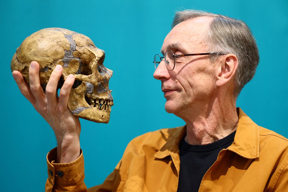 Swedish geneticist Svante Paabo, who won the 2022 Nobel Prize in Physiology or Medicine for discoveries that underpin our understanding of how modern day humans evolved from extinct ancestors, attends a news conference at the Max-Planck Institute for evolutionary anthropology in Leipzig, Germany, October 3, 2022.