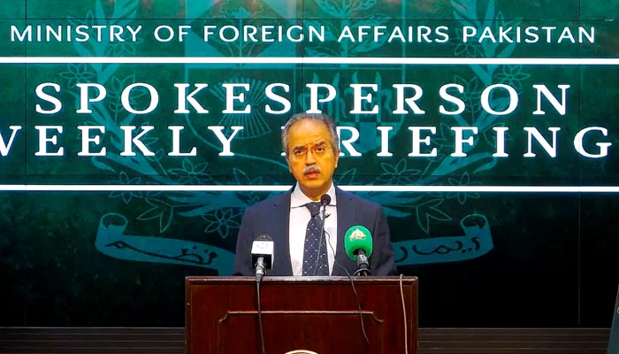 Ministry of Foreign Affairs spokesperson Asim Iftikhar addresses his weekly press briefing in Islamabad, on October 7, 2022. — Facebook/foreignofficepk