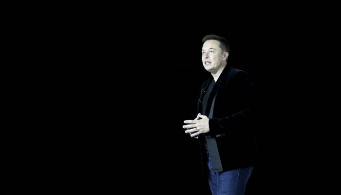 Tesla Motors CEO Elon Musk delivers Model X electric sports-utility vehicles during a presentation in Freemont, California September 29, 2015. — Reuters/File