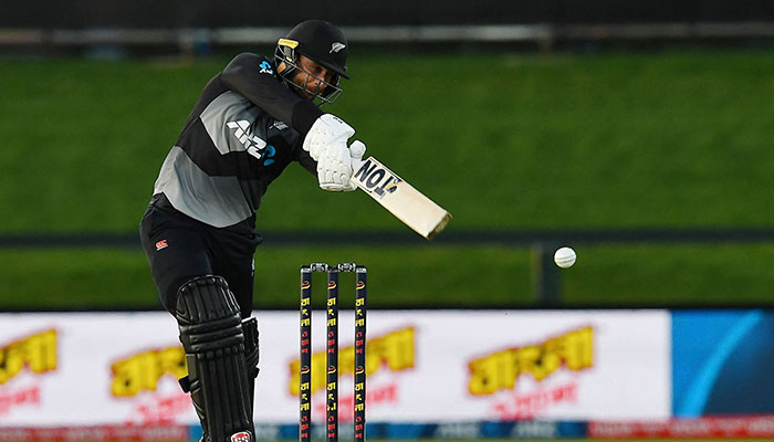 New Zealand´s Devon Conway bats during the second cricket match between New Zealand and Pakistan in the Twenty20 tri-series at Hagley Oval in Christchurch on October 8, 2022. — AFP