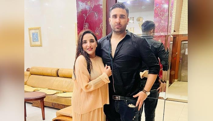 Pakistani TikToker Hareem Shah (L) with her husband Bilal Shah. — Instagram