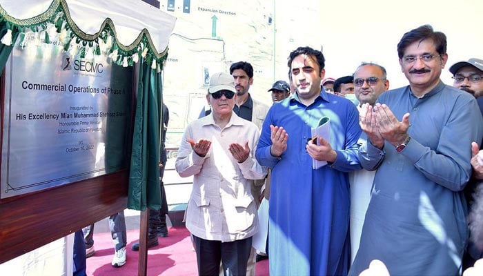 Prime Minister Shehbaz Sharif inaugurating Commercial Operations of Phase-II of Sindh Engro Coal Mining Company (SECMC) during his visit to Thar Coal Mines Block-II on October 10. — APP